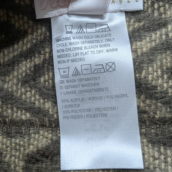 Belle by Kim Gravel Reversibelle Printed Scarf - Herringbone and Animal Print - Picture 3 of 4